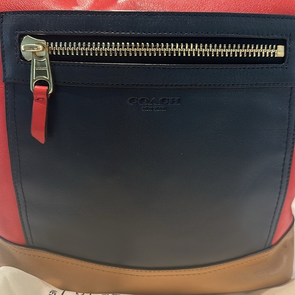 NWOT COACH Leather Colorblock Bleecker Bucket Crossbody/Shoulder Duffle Bag. - Picture 2 of 16